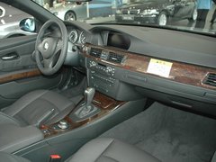 2008款 330i 3.0L 双门轿跑车