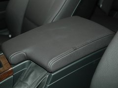 2008款 330i 3.0L 双门轿跑车