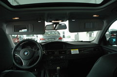 2008款 330i 3.0L 双门轿跑车