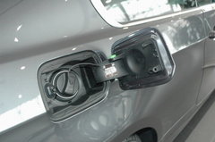 2008款 330i 3.0L 双门轿跑车