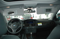 2008款 330i 3.0L 双门轿跑车