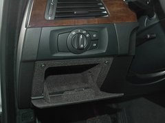 2008款 330i 3.0L 双门轿跑车