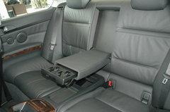 2008款 330i 3.0L 双门轿跑车