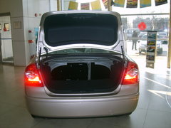 2006款 两厢 1.8L 自动 时尚型