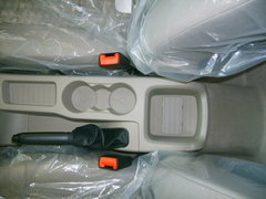 2006款 两厢 1.8L 自动 时尚型