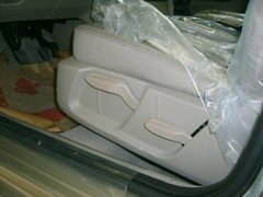2006款 两厢 1.8L 自动 时尚型