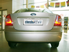 2006款 两厢 1.8L 自动 时尚型