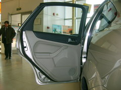 2006款 两厢 1.8L 自动 时尚型