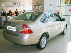 2006款 两厢 1.8L 自动 时尚型