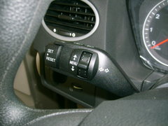 2006款 两厢 1.8L 自动 时尚型