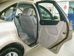 2006款 两厢 1.8L 自动 时尚型