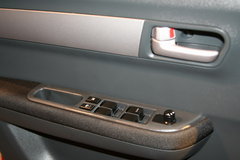 2010款 1.5L 自动 冠军限量版