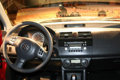 2010款 1.5L 自动 冠军限量版