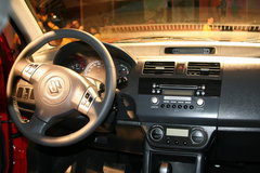 2010款 1.5L 自动 冠军限量版