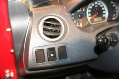 2010款 1.5L 自动 冠军限量版