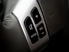 2010款 1.5L 自动 冠军限量版