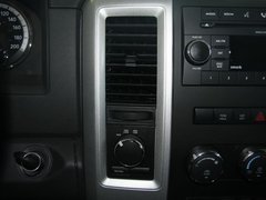 2006款 5.9 自动 