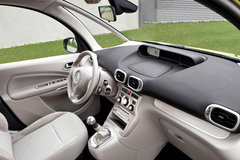2006款 1.6L 自动 舒适型