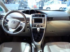2011款 1.8L CVT 精英版 5座