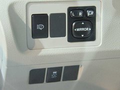 2011款 1.8L CVT 精英版 5座