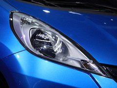 2011款 1.5L 自动 豪华版