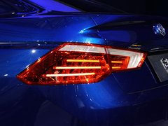 2012款 1.6L 自动 尊贵版