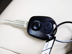 2011款 3.2L 自动 四驱尊域版 5座