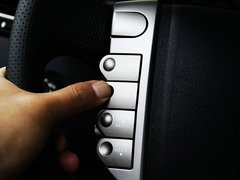 2011款 3.2L 自动 四驱尊域版 5座