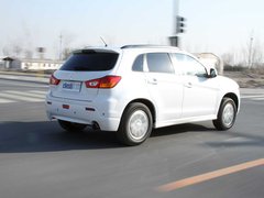 2011款 2.0L CVT 两驱 炫悦版5座