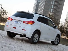 2011款 2.0L CVT 两驱 炫悦版5座