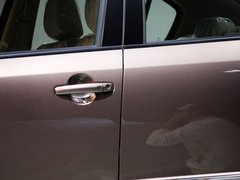2011款 1.8L 自动 豪华型