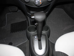 2011款 1.0L SX 自动 标准型
