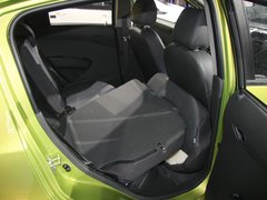 2011款 1.0L SX 自动 标准型