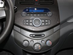 2011款 1.0L SX 自动 标准型