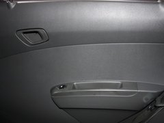 2011款 1.0L SX 自动 标准型