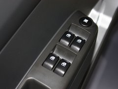 2011款 1.0L SX 自动 标准型