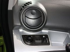 2011款 1.0L SX 自动 标准型