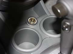 2011款 1.0L SX 自动 标准型