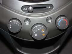 2011款 1.0L SX 自动 标准型