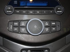 2011款 1.0L SX 自动 标准型