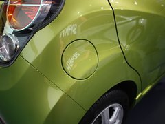2011款 1.0L SX 自动 标准型