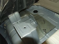 2011款 2.4L 自动 尊稳版尊享型 7座