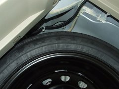 2011款 2.4L 自动 尊稳版尊享型 7座