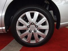 2011款 2.4L 自动 尊稳版尊享型 7座