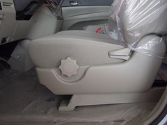 2011款 2.4L 自动 尊稳版尊享型 7座