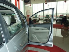 2011款 2.4L 自动 尊稳版尊享型 7座