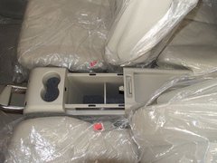 2011款 2.4L 自动 尊稳版尊享型 7座