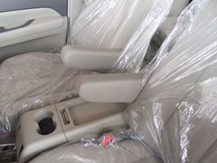 2011款 2.4L 自动 尊稳版尊享型 7座