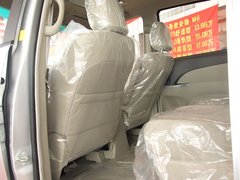 2011款 2.4L 自动 尊稳版尊享型 7座