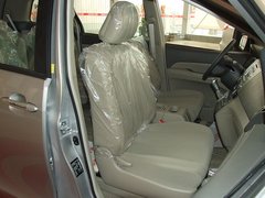 2011款 2.4L 自动 尊稳版尊享型 7座